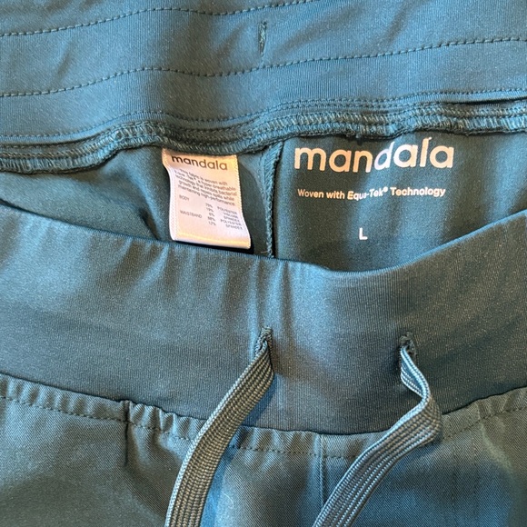 Mandala Caribbean blue Scrub Set - Picture 3 of 3